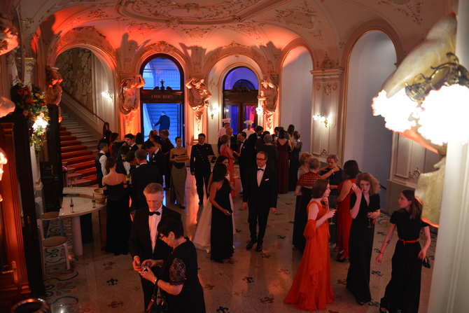 zurich opera_ball