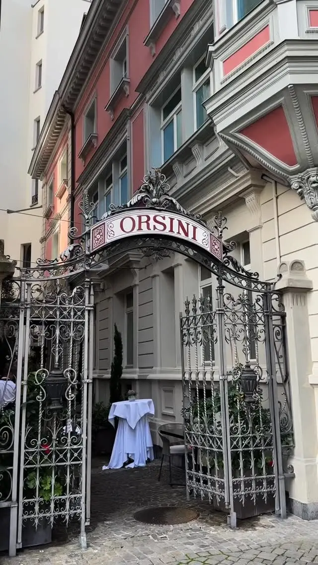 ORSINI Restaurant Zurich 🥂

#zurich #цюрих #швейцария #swissglam #swissblog #swissblogger #visitzurich #myswitzerland #orsini #orsinirestaurant