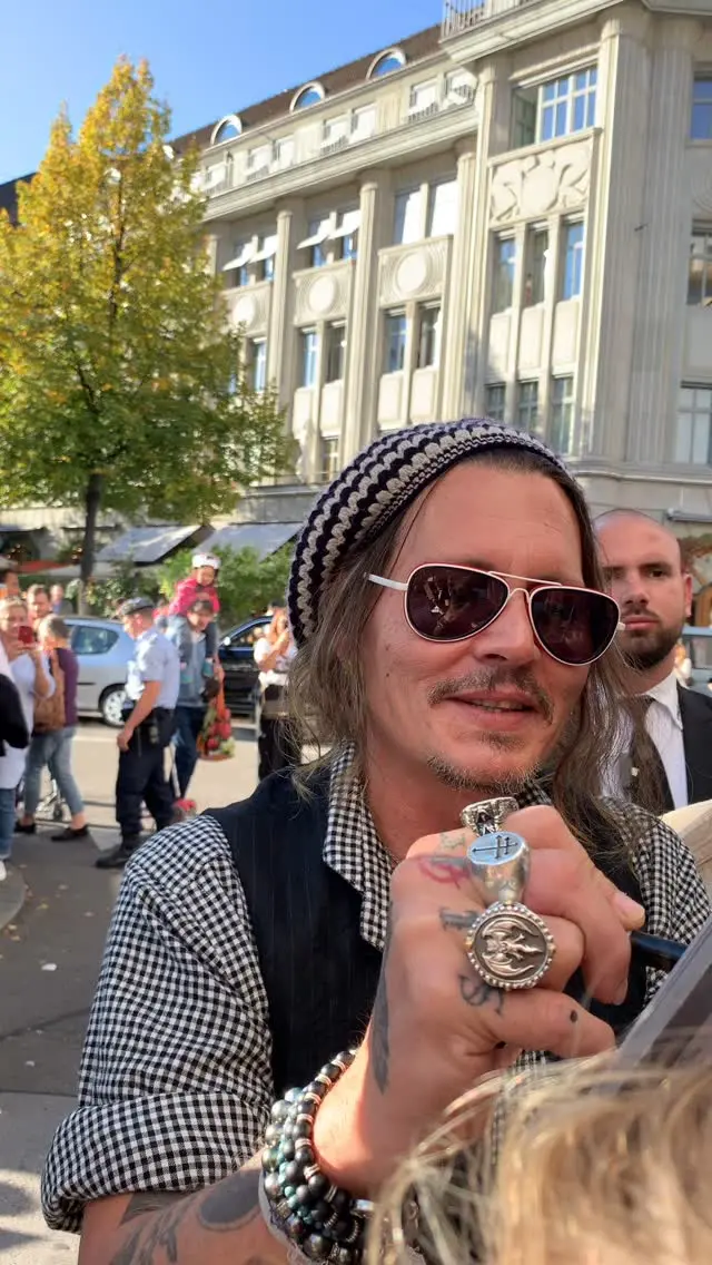 When the weather was as good as now & @johnnydepp was in Zurich! During the @zurichfilmfestival 2018 🎬
Follow @swissglam for regular Swiss events re & previews! 

#Zurich #цюрих #швейцария #swissglam #swissblog #swissblogger #visitzurich #myswitzerland #johnnydepp