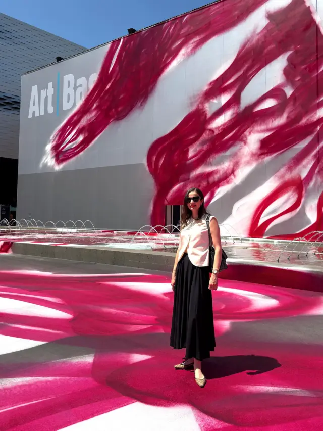 @artbasel preview days & some highlights
Enjoy the exhibition & world famous artists & galleries in Basel Thu, Jun 19, 2025 – Sun, Jun 22, 2025 🖼️

#basel #artbasel #швейцария #swissglam #swissblog #swissblogger #artbasel2025 #myswitzerland #swissevents #artevents